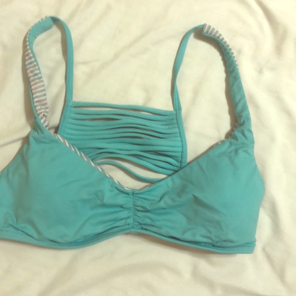 Roxy Other - Roxy reversible bikini top